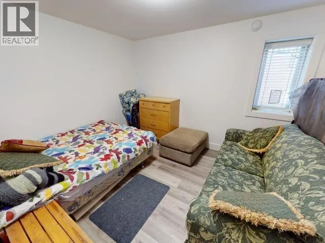 B4-6900 BURNABY STREET