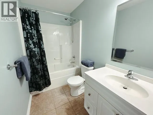 21-4415 MANSON AVE