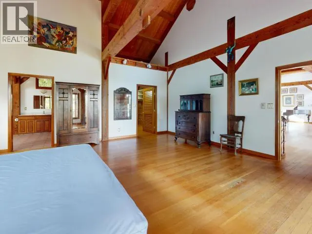10032 LESLIE ROAD