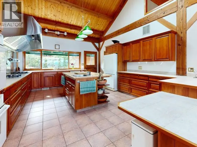 10032 LESLIE ROAD