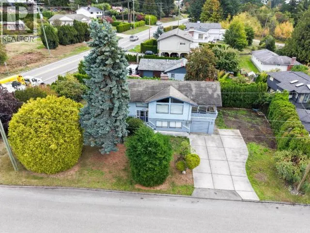 3298 VANANDA AVE