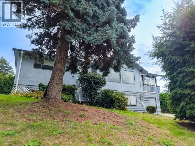 3298 VANANDA AVE