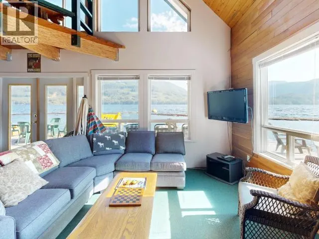 10760 POWELL LAKE