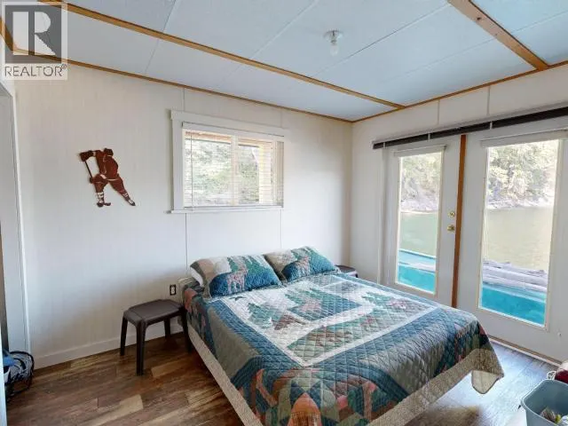 10760 POWELL LAKE