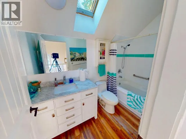 2902 ARBUTUS LANE