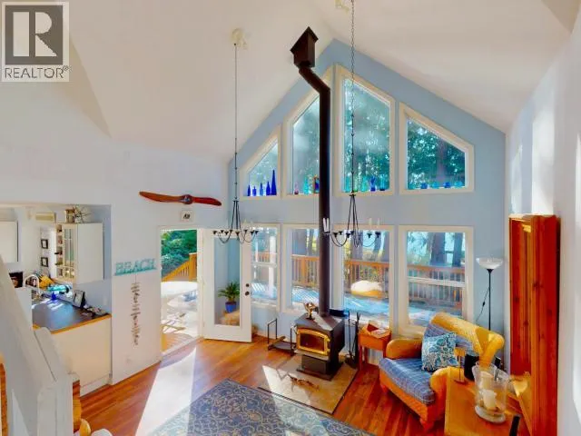 2902 ARBUTUS LANE