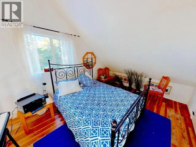 2902 ARBUTUS LANE
