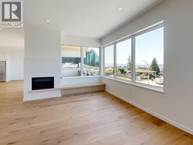 3900 EAGLE RIDGE PLACE