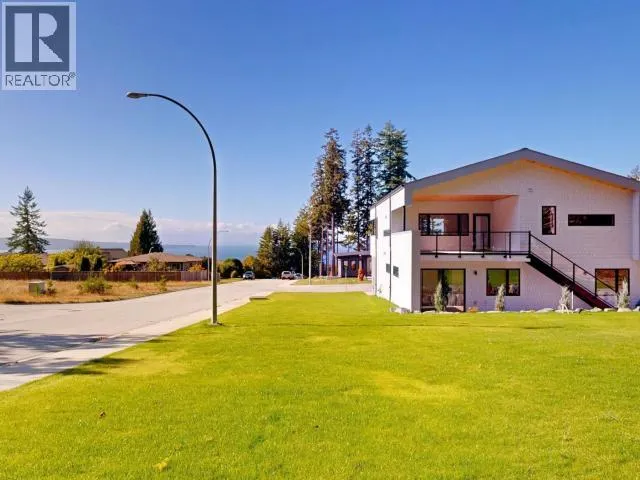 3900 EAGLE RIDGE PLACE