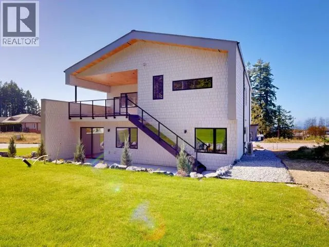 3900 EAGLE RIDGE PLACE