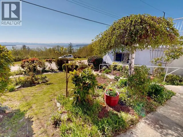 5438 LABURNUM AVE