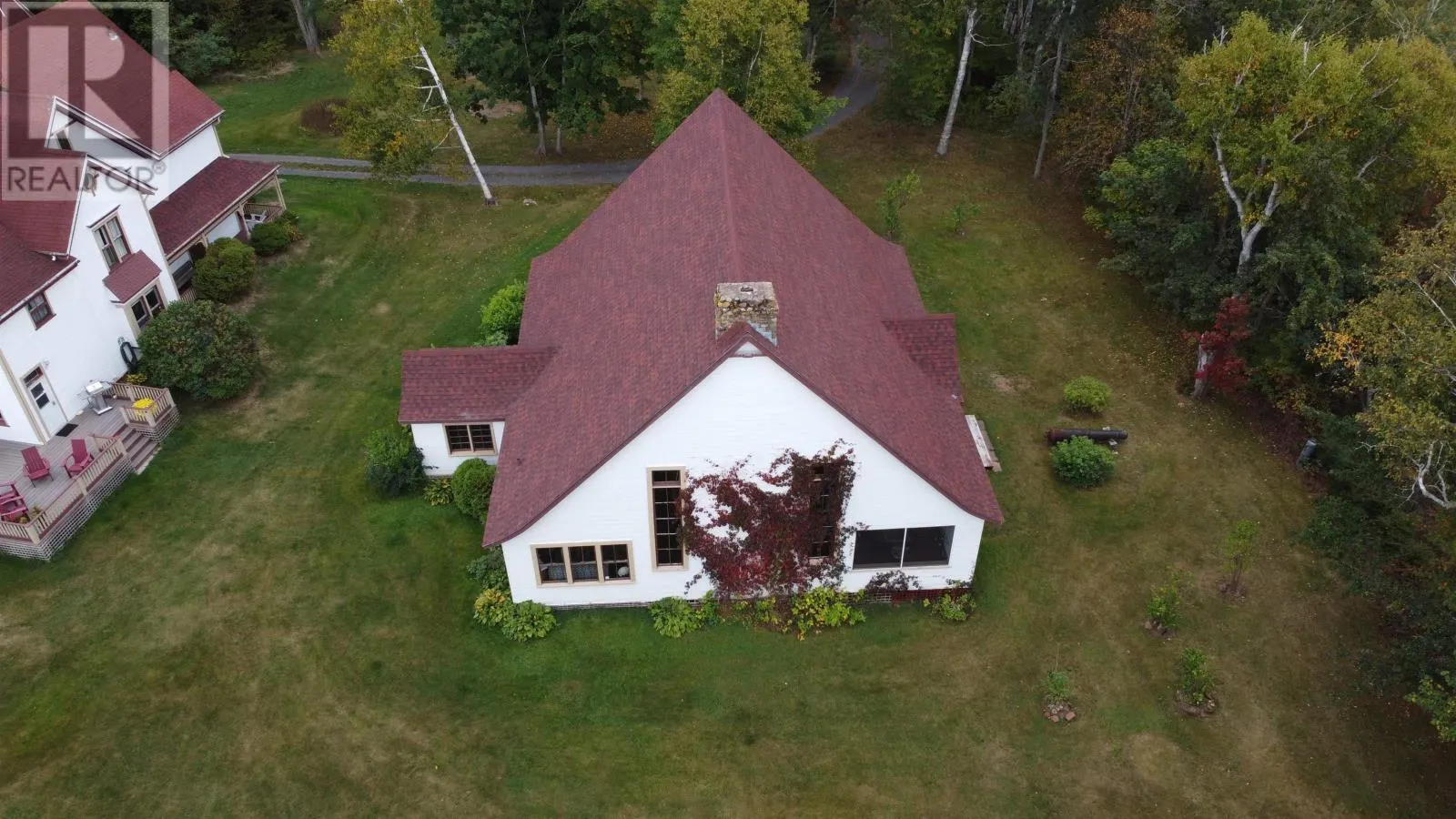 9 East Royalty Road