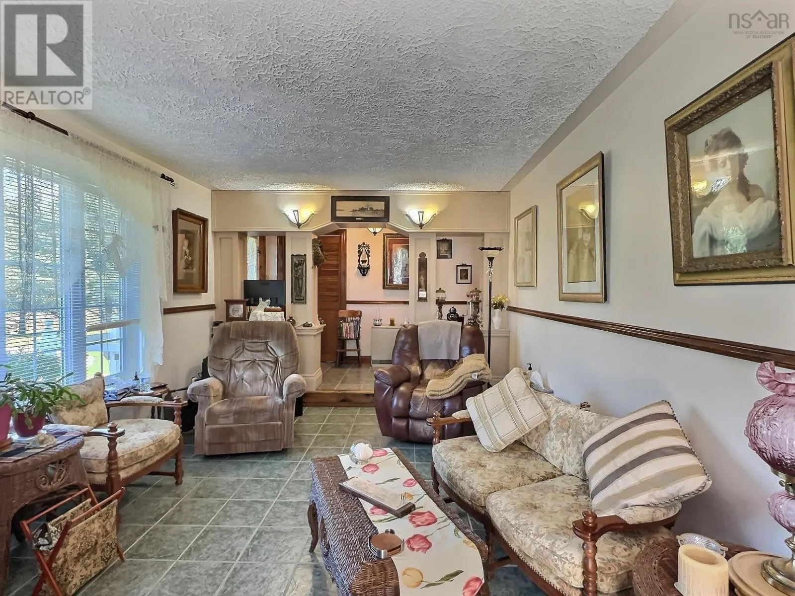 61 Franklin Drive