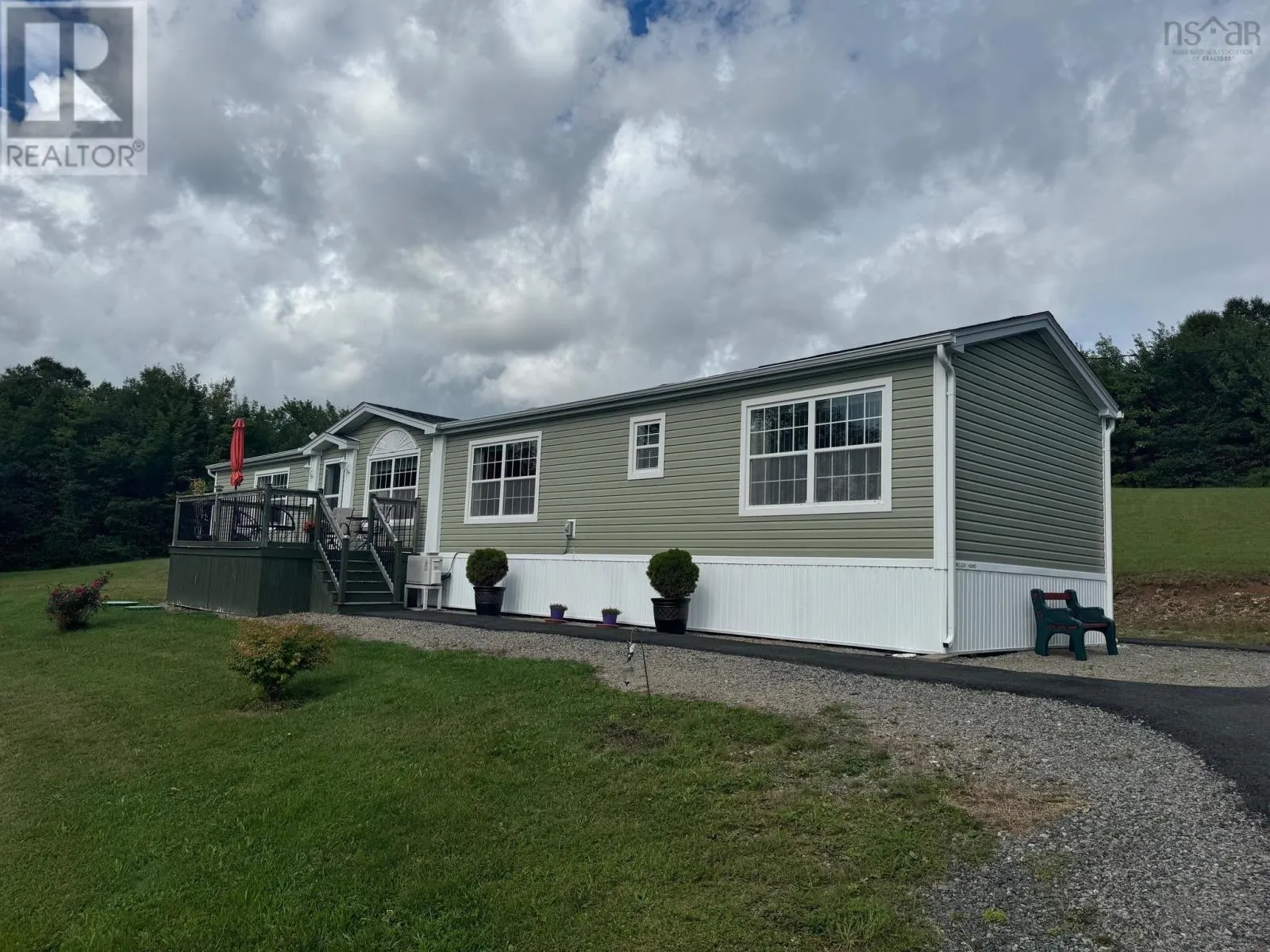 10335 Highway 105