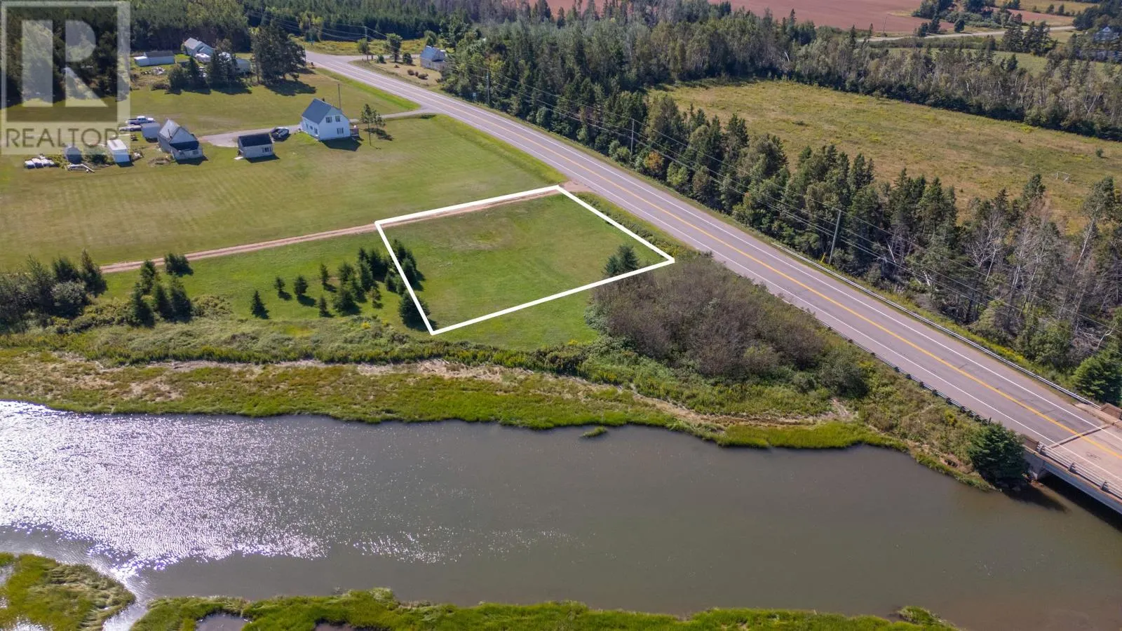 1700 Trans Canada Highway|Rte 1