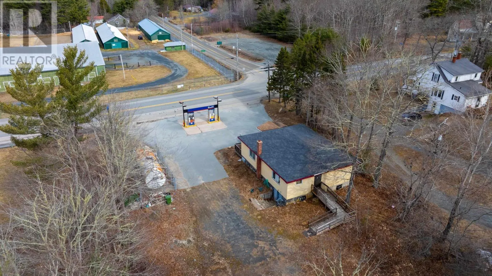 9645 Highway 8