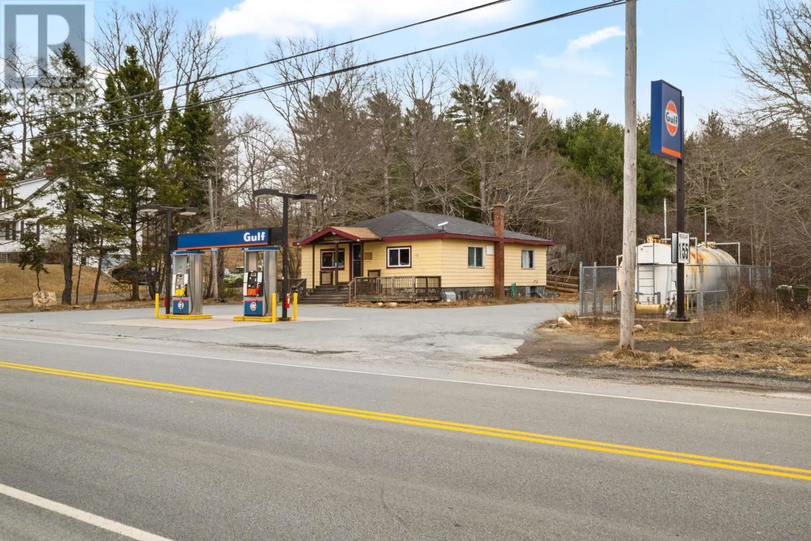 9645 Highway 8
