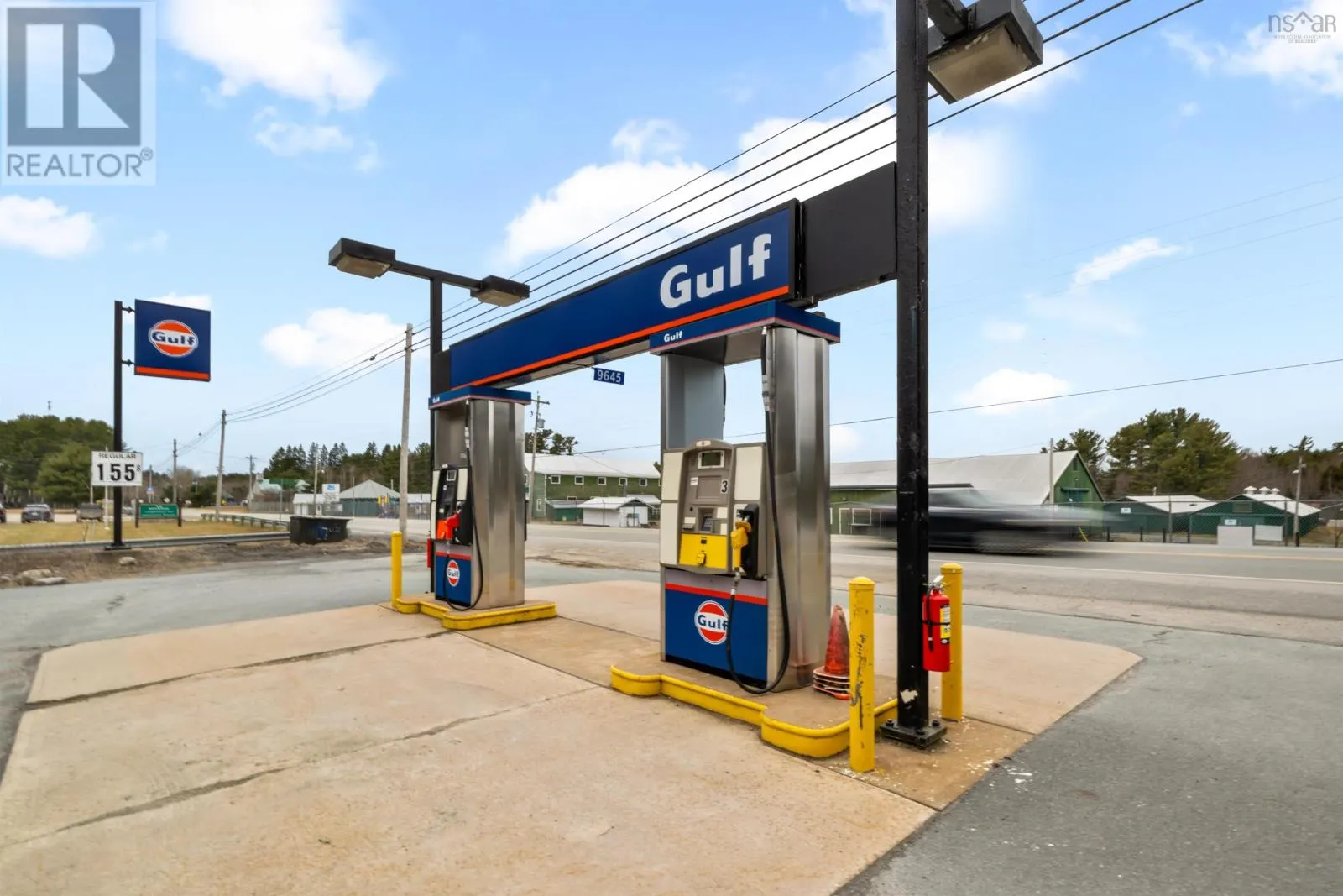 9645 Highway 8