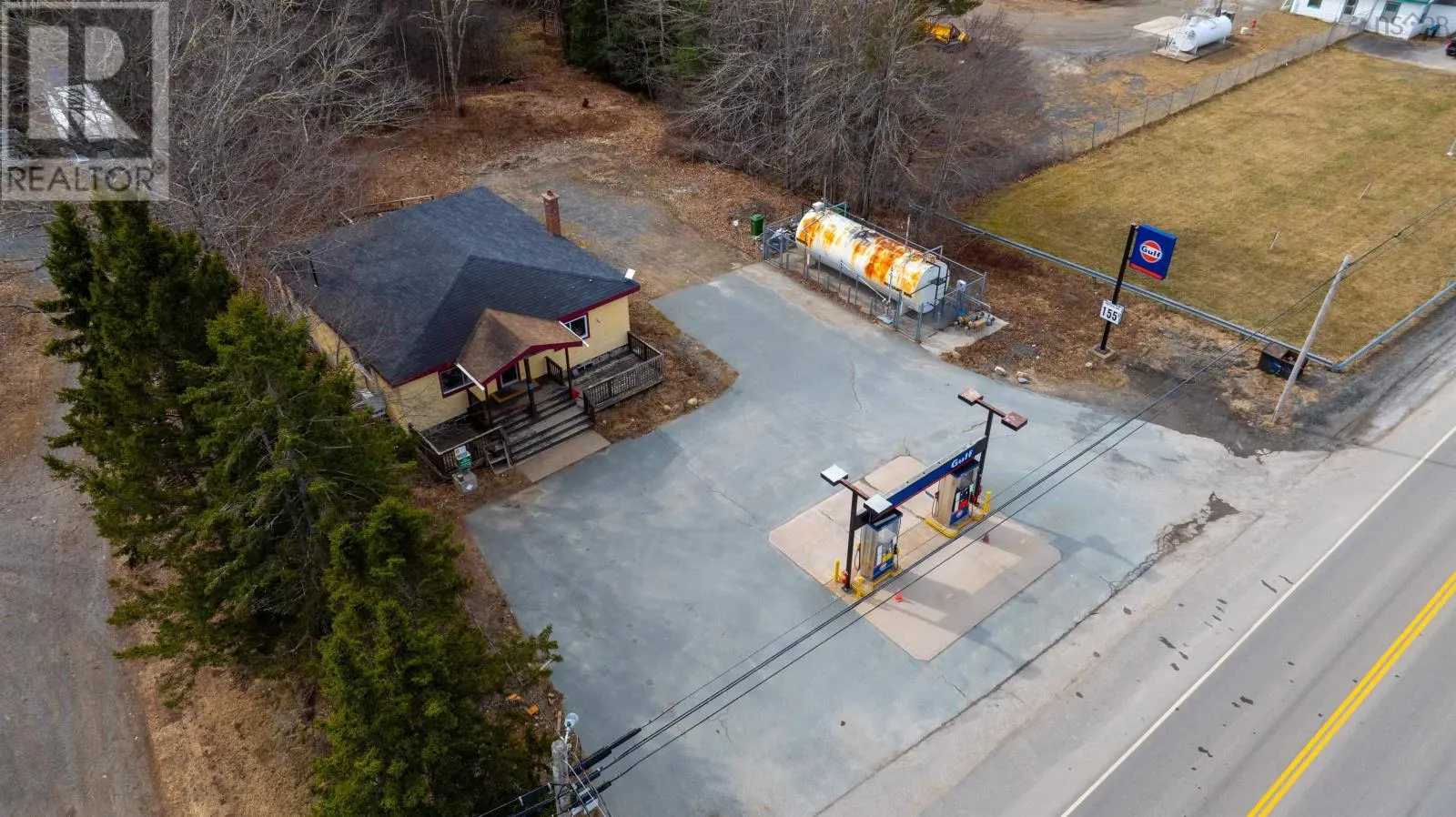 9645 Highway 8