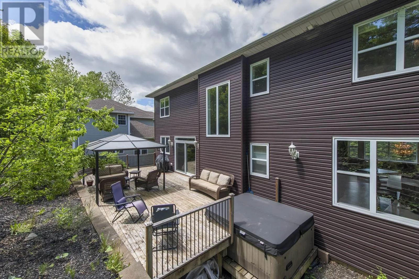 44 Admiral Cove Drive
