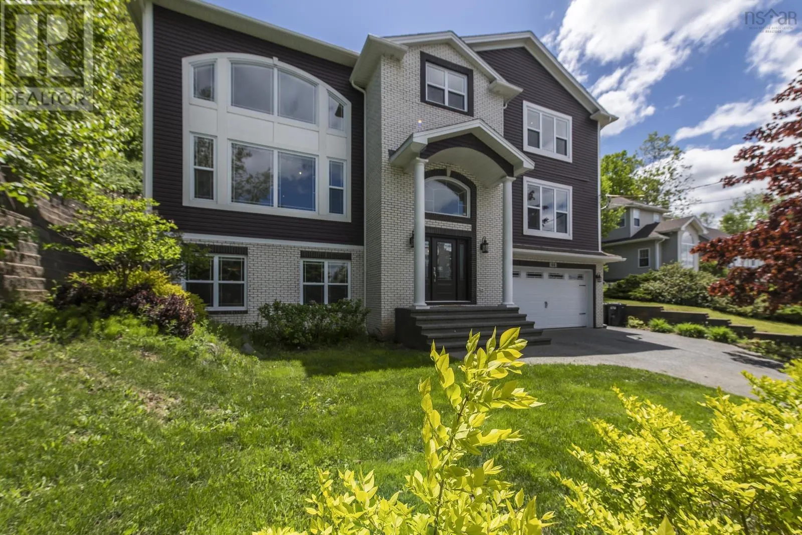 44 Admiral Cove Drive