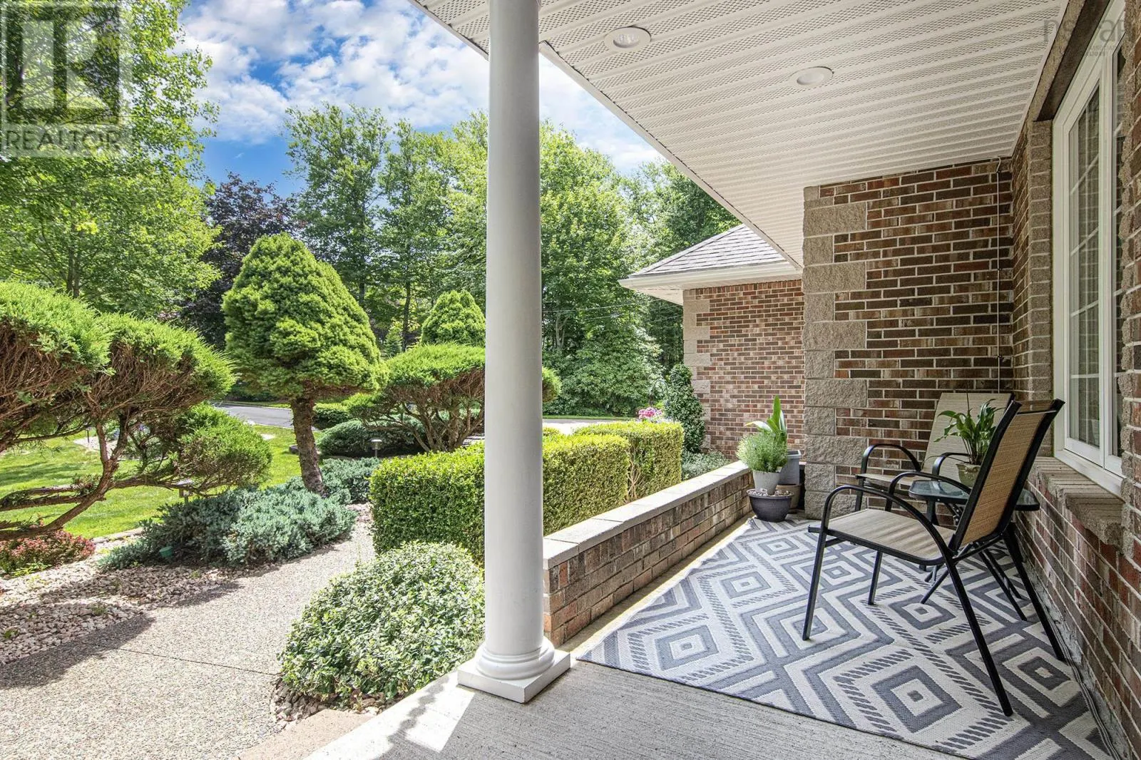 182 Thompson Run