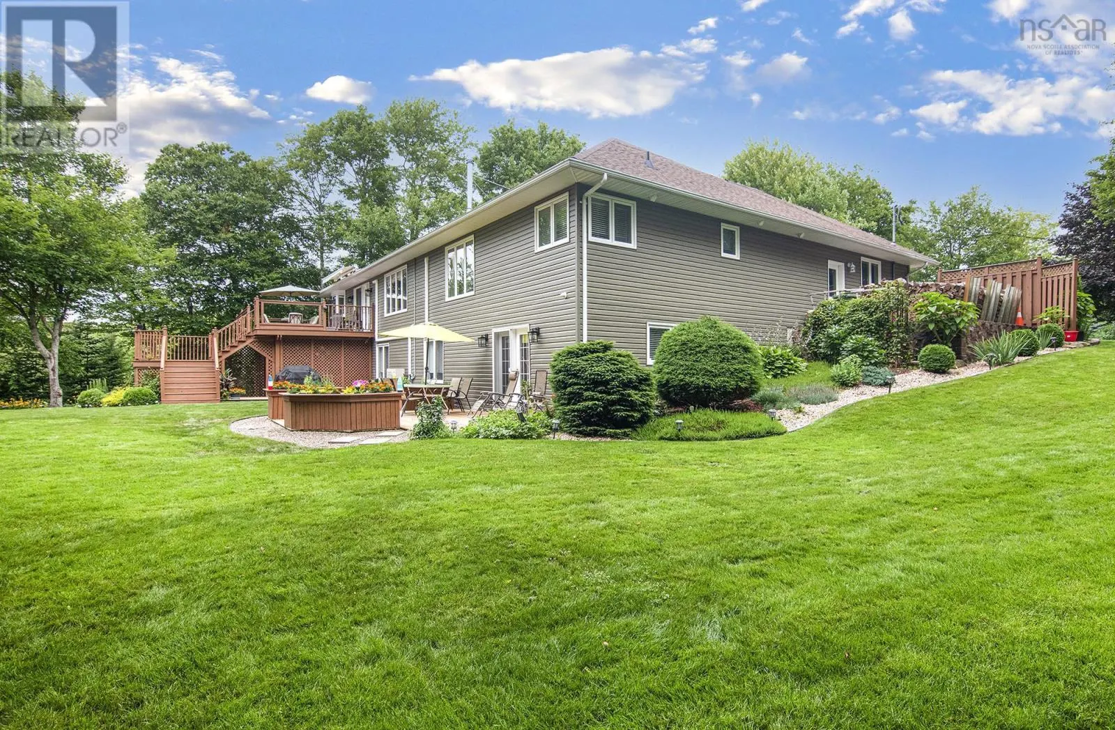 182 Thompson Run
