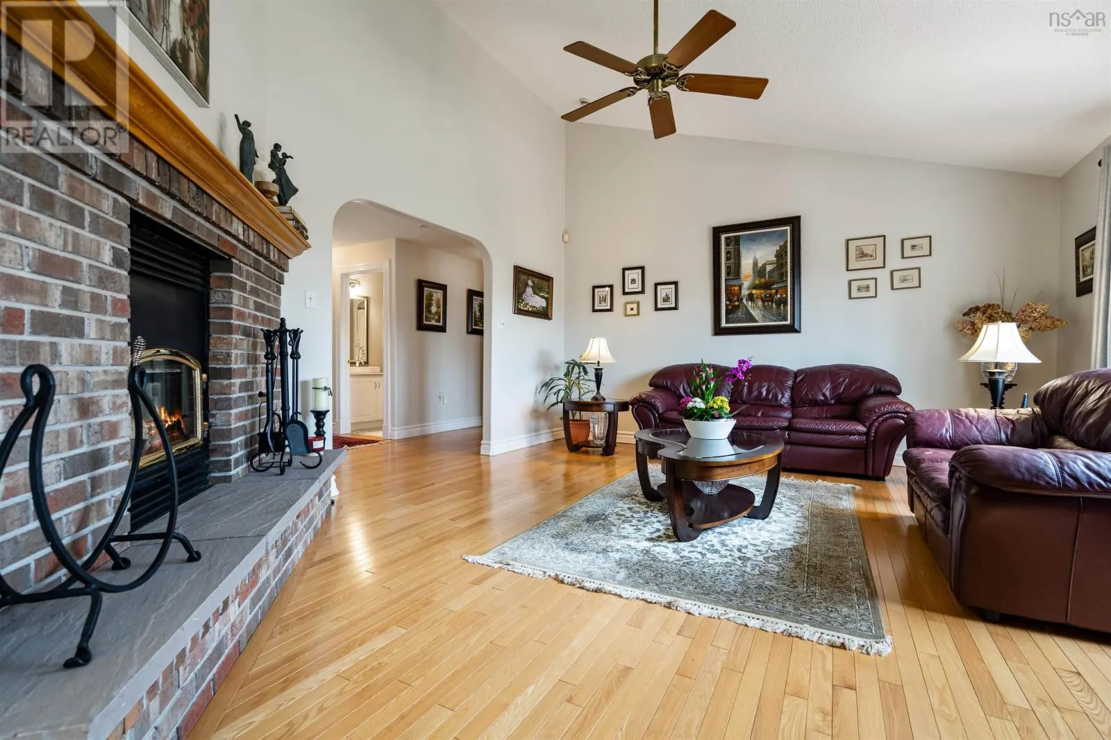 182 Thompson Run