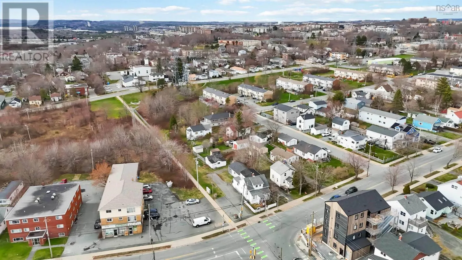 33 Albro Lake Road