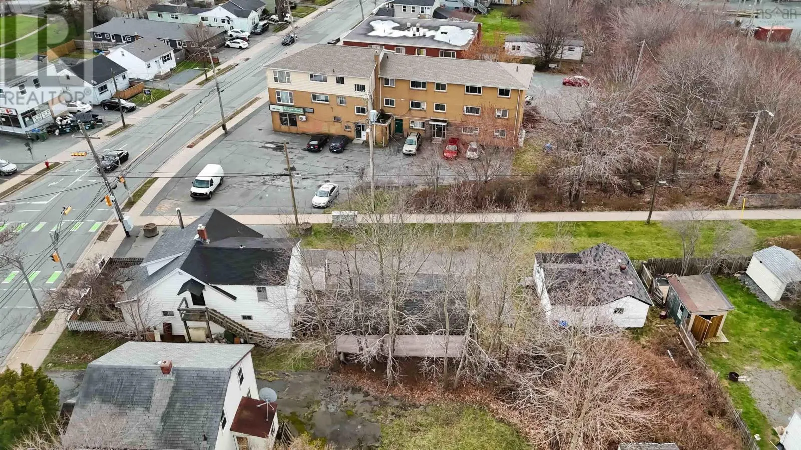 33 Albro Lake Road