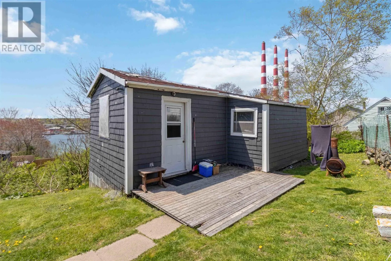 18 Nivens Avenue
