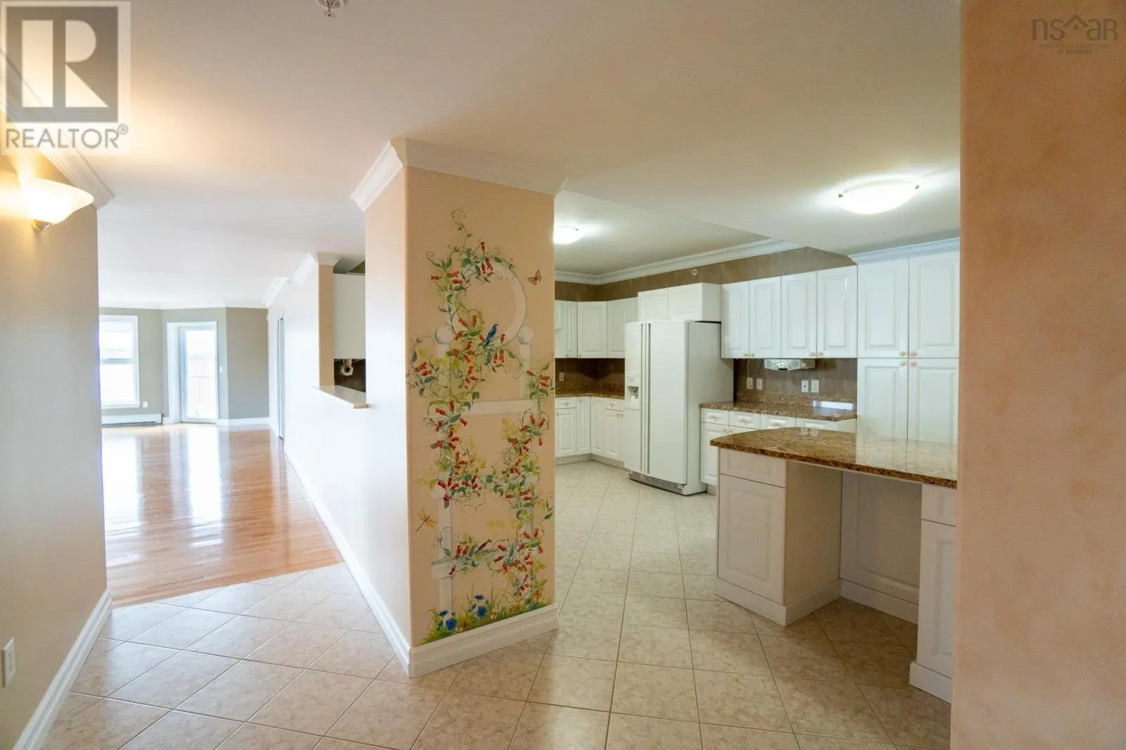 303 99 Waterfront Drive