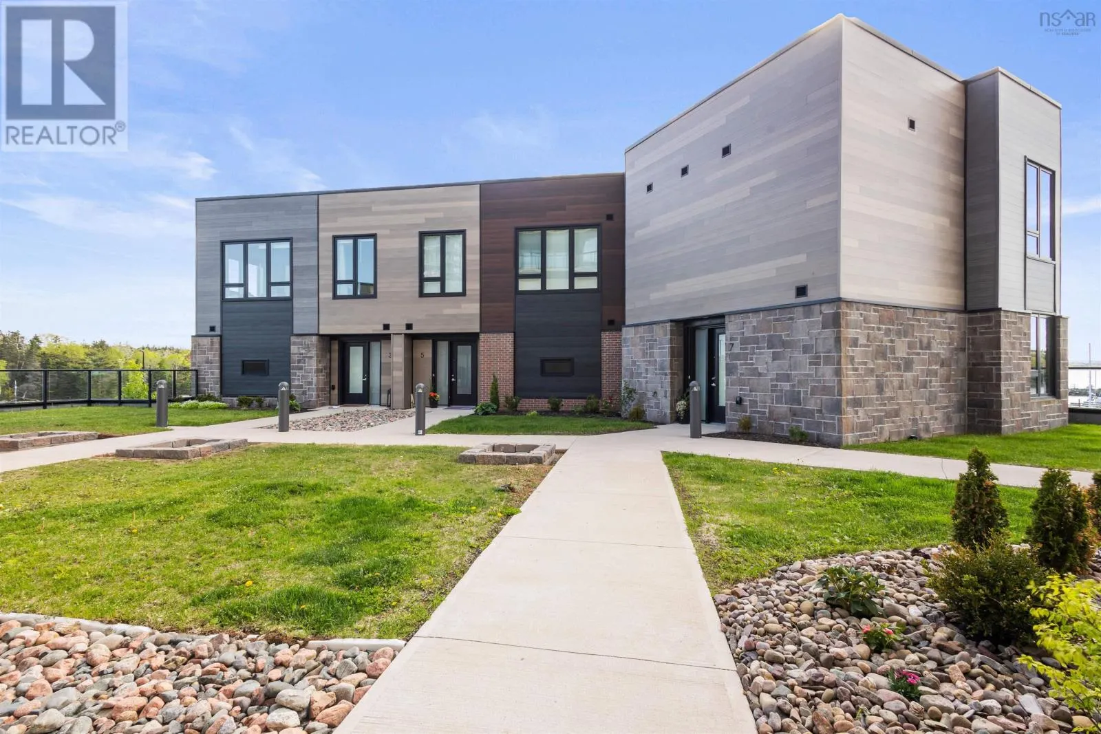 5 Coveview Walk