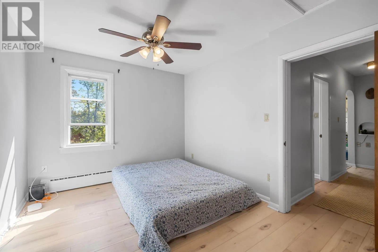 124 North River Road