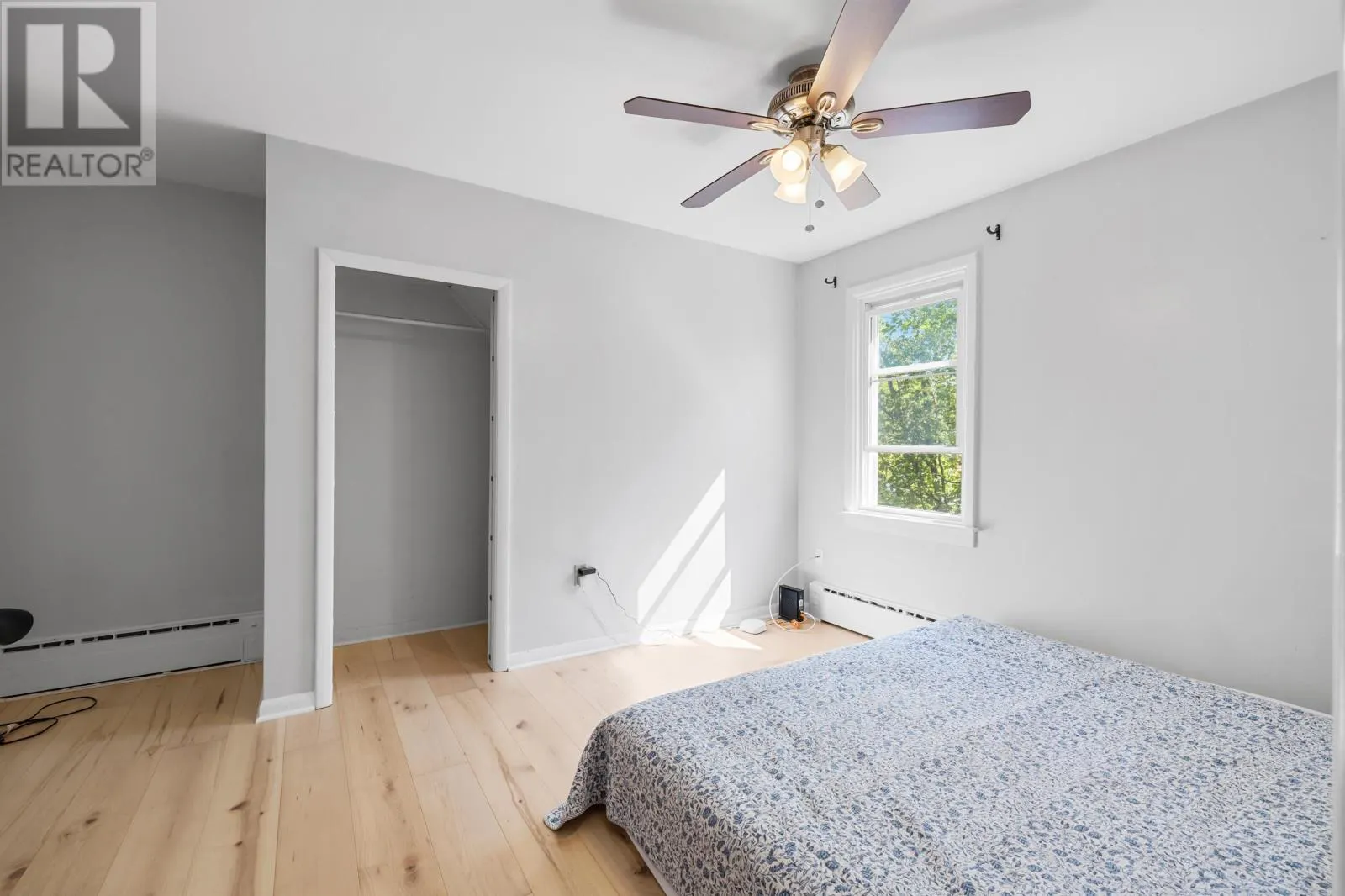 124 North River Road