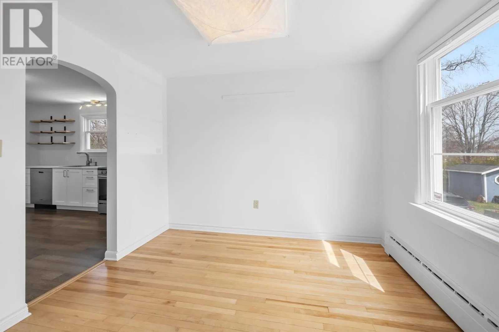 124 North River Road
