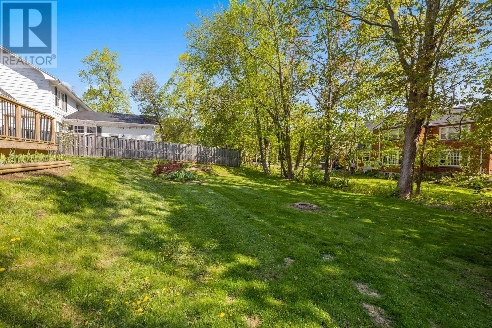124 North River Road