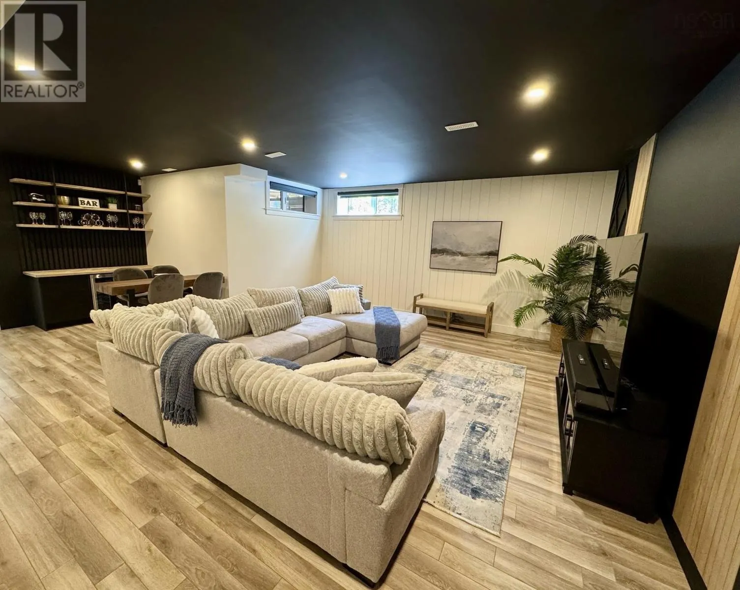 49 Crownridge Drive