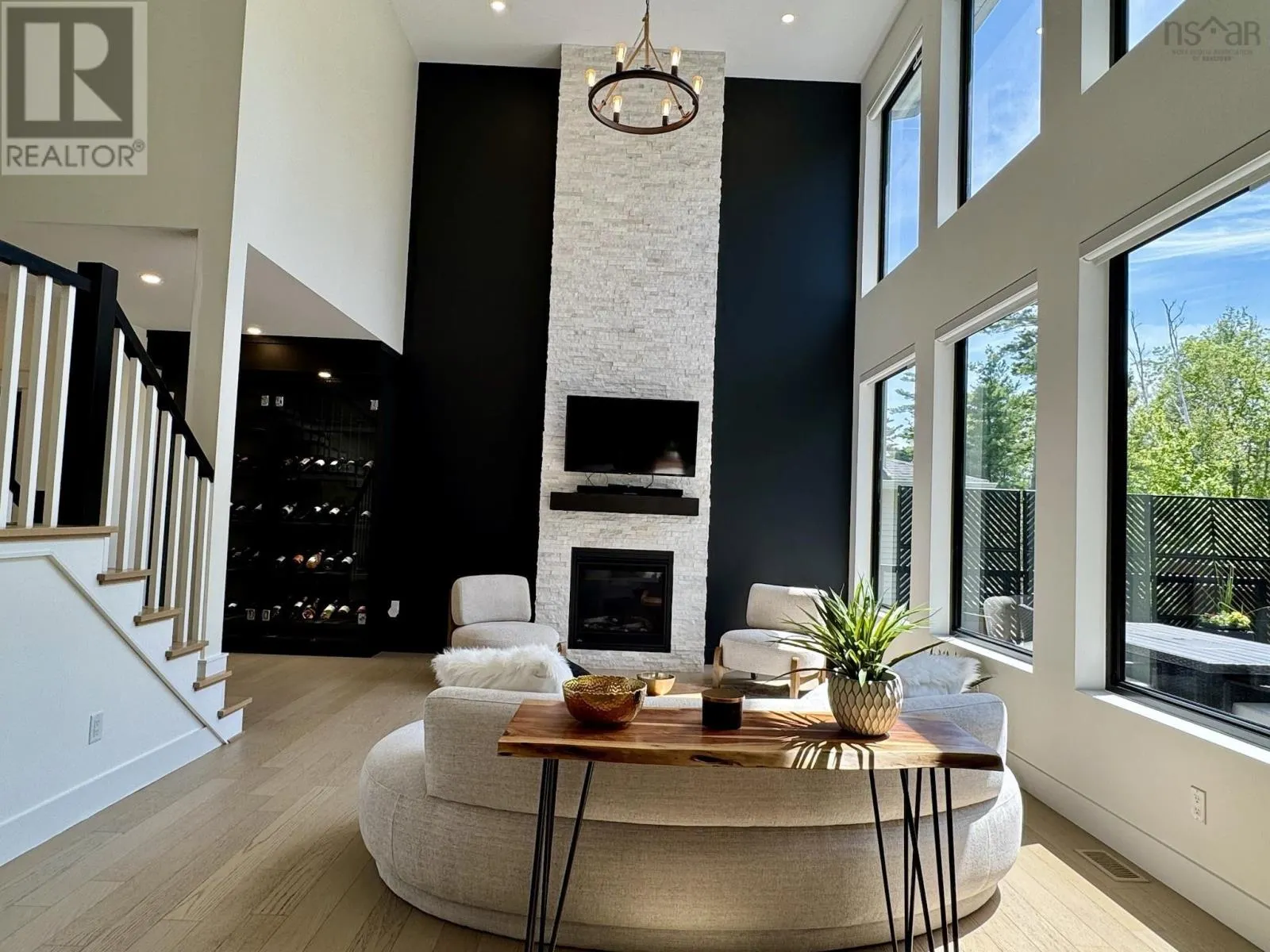 49 Crownridge Drive
