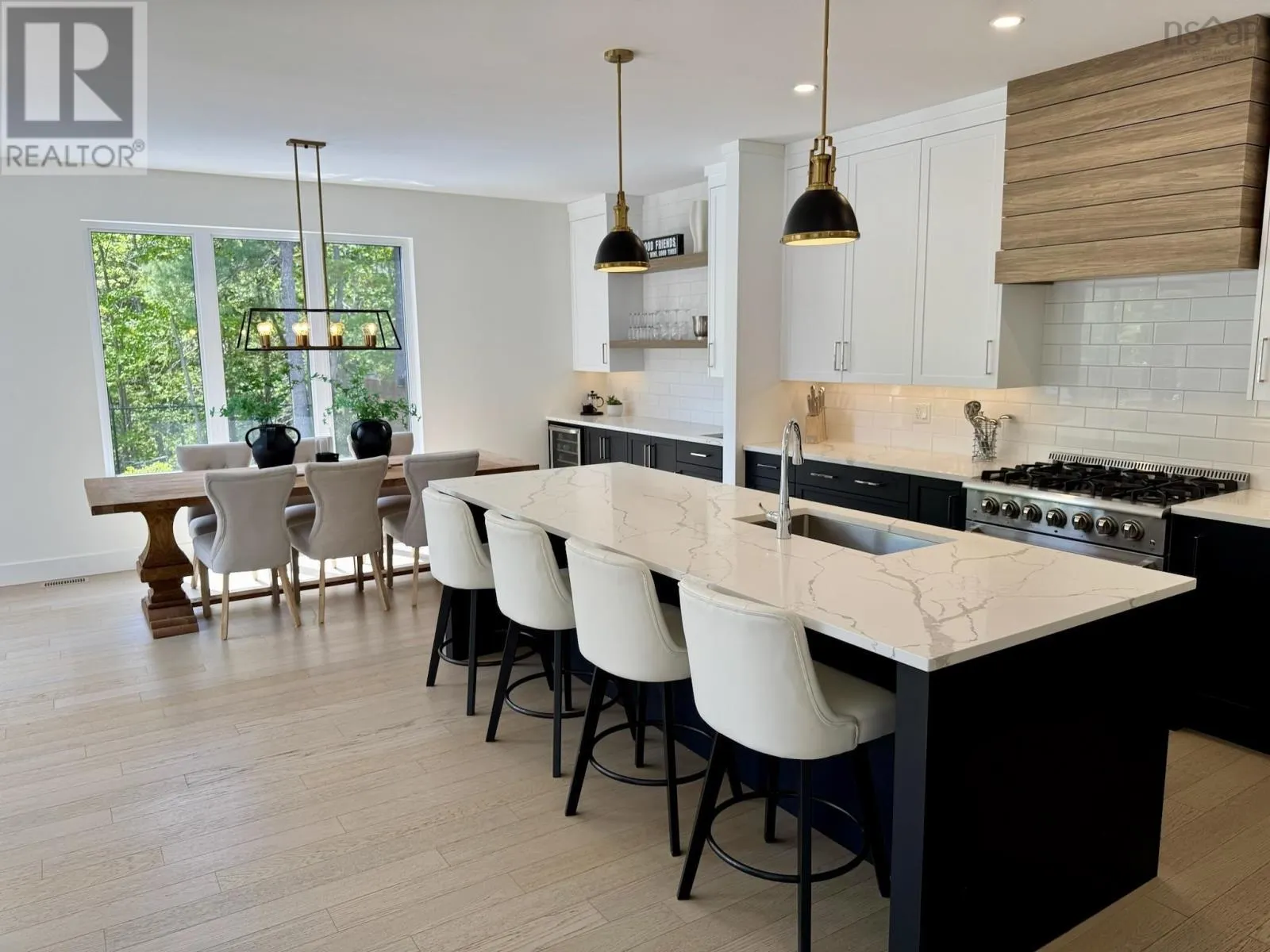 49 Crownridge Drive