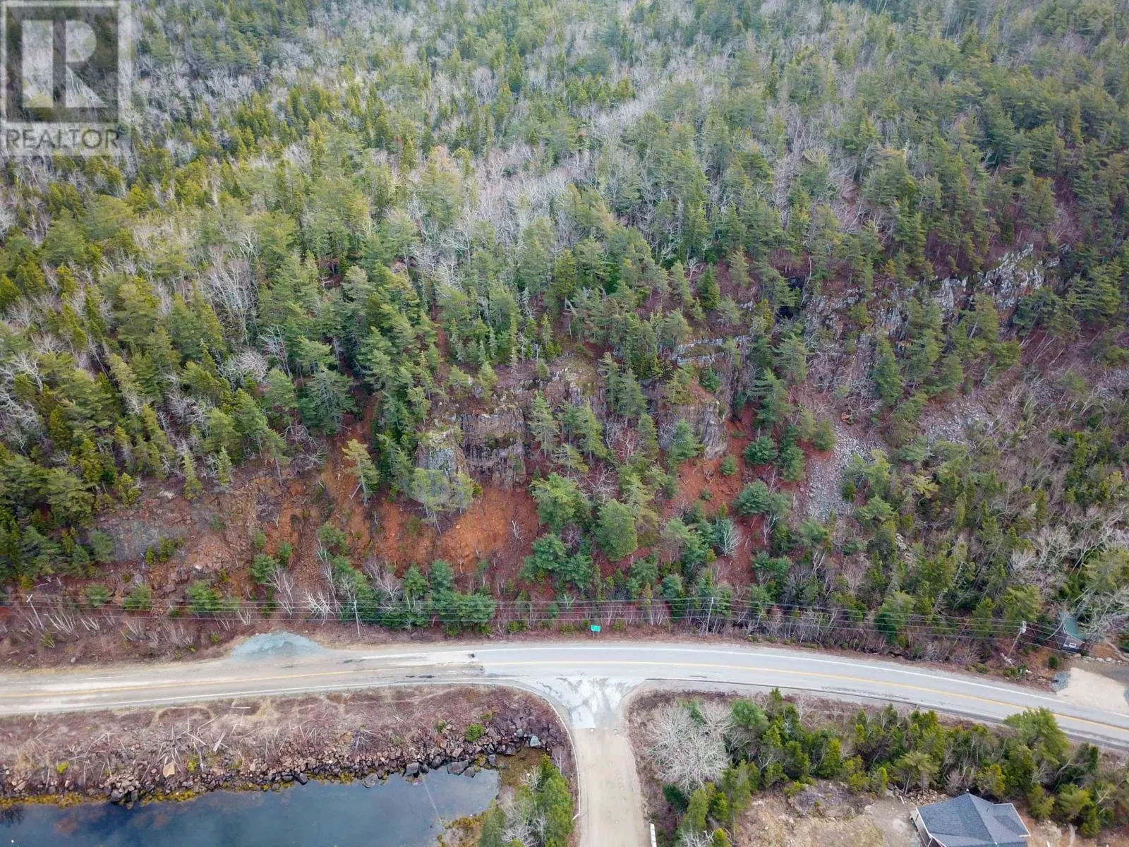 PARCEL RL-1 329 Highway