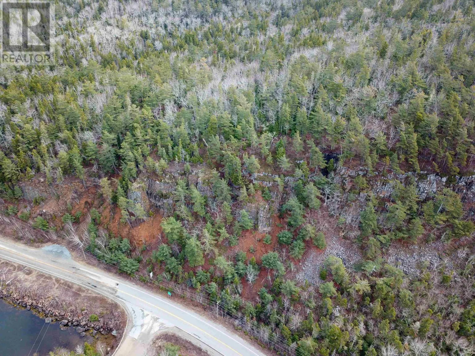 PARCEL RL-1 329 Highway
