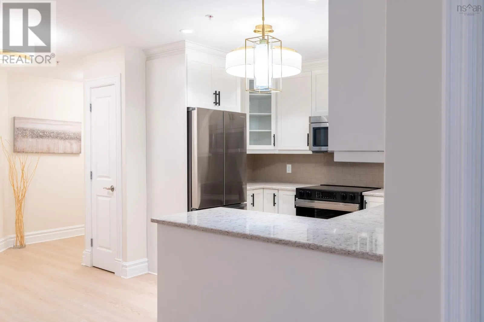 207 89 Pebblecreek Crescent