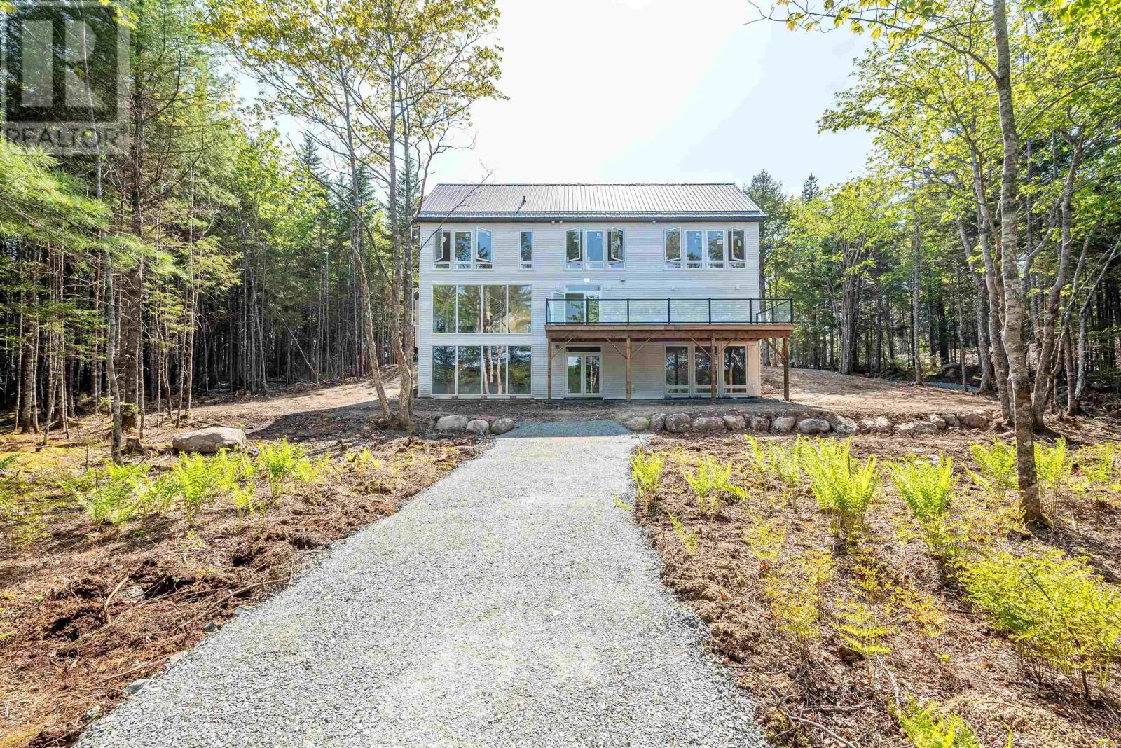 103 Canoe Crescent