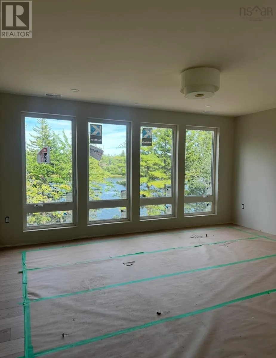 103 Canoe Crescent