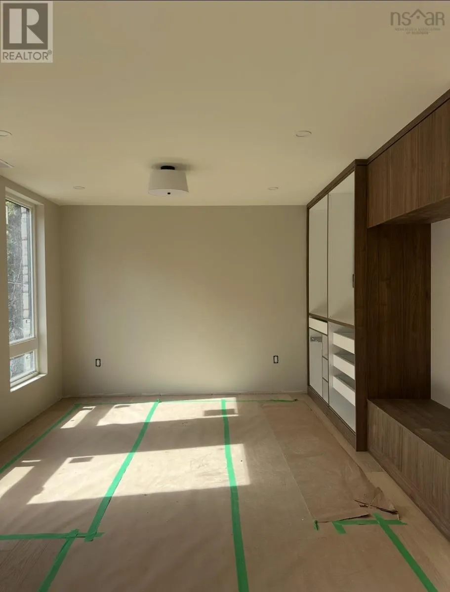103 Canoe Crescent