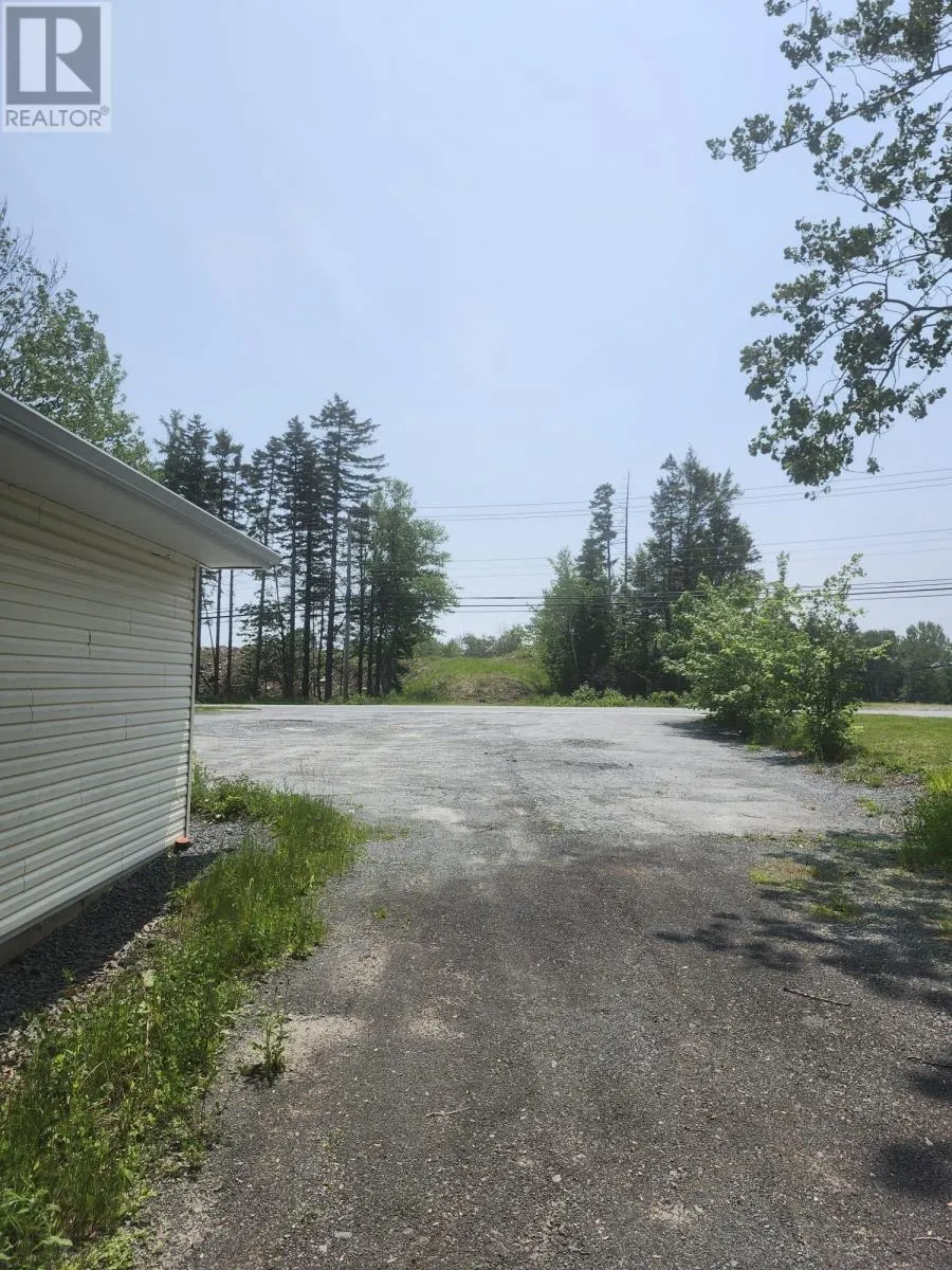 1080 Fall River Road