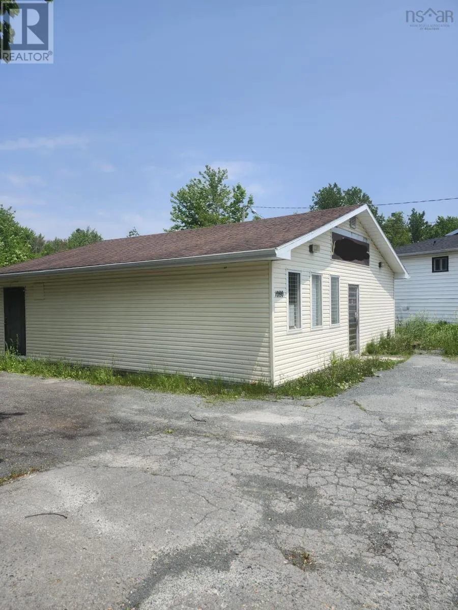 1080 Fall River Road