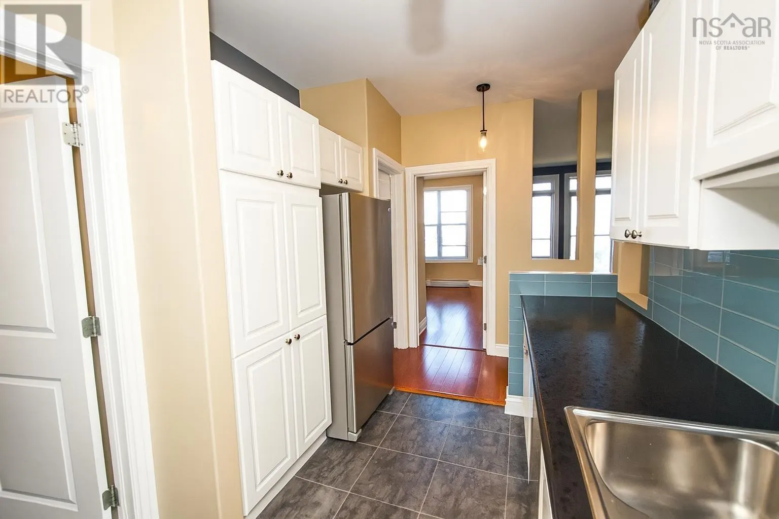 105 168 Green Village Lane