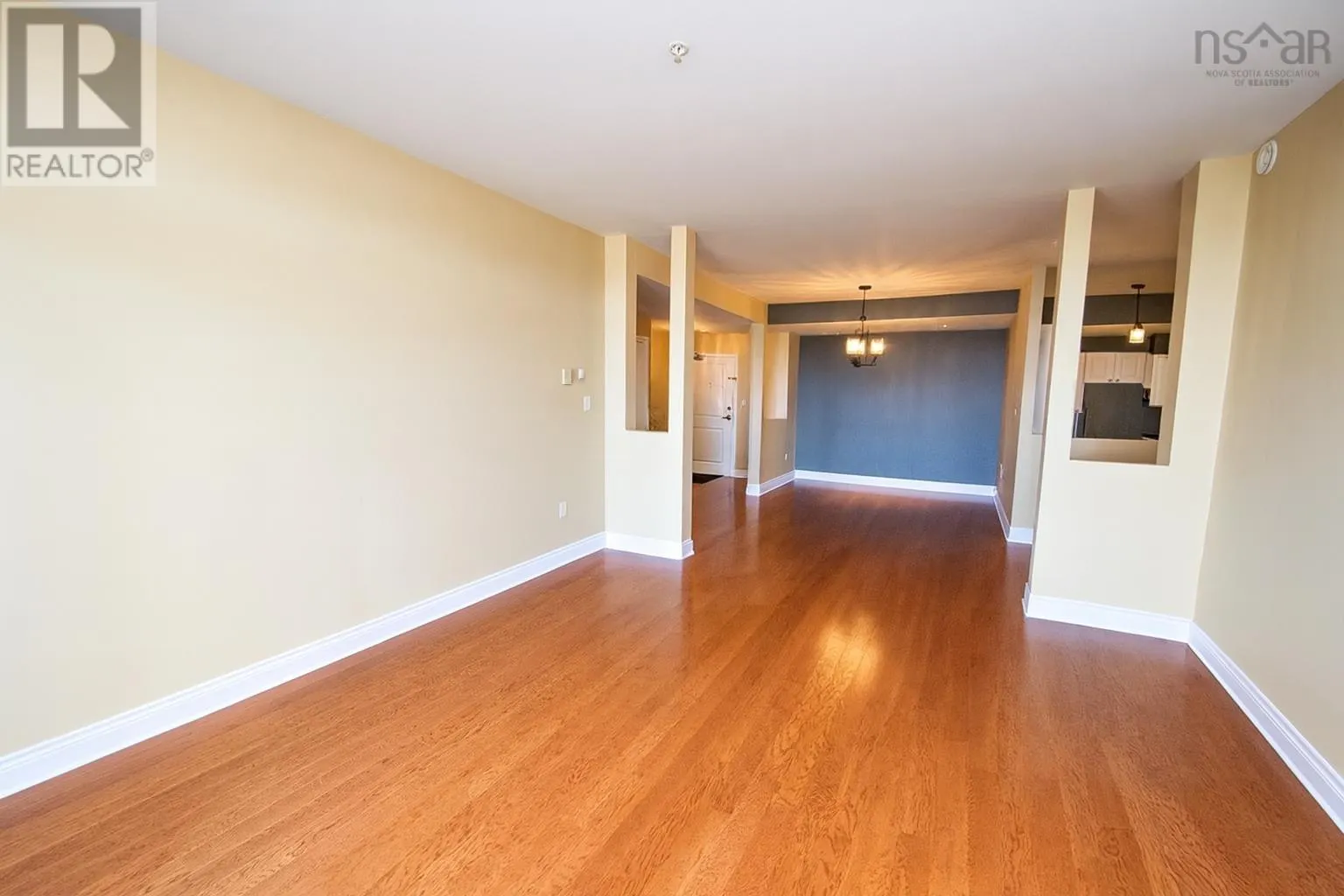 105 168 Green Village Lane
